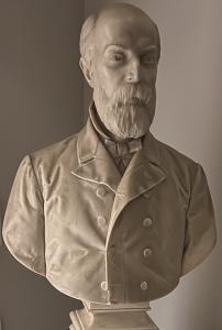 Luigi Marai, busto in marmo di Ercole Erba
